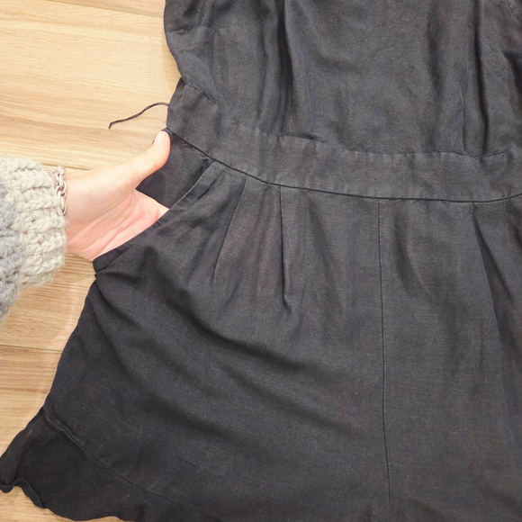 Women's LOFT Black Sleeveless Romper Size 12 - Picture 4 of 6